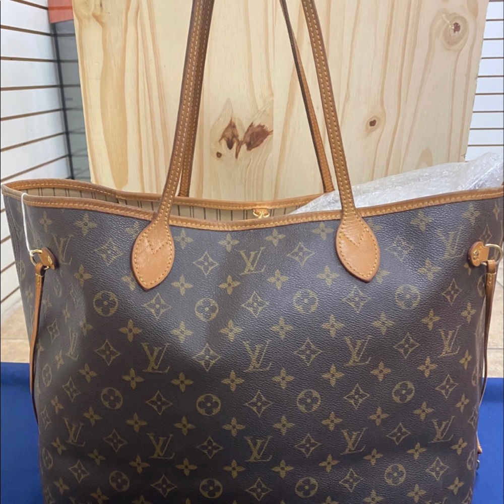 Louis Vuitton Neverfull GM - Monogram